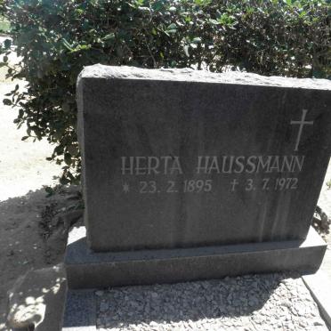 HAUSSMANN Herta 1895-1972