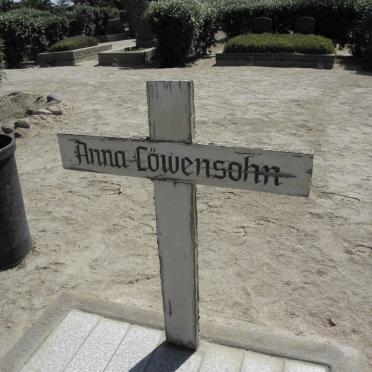 LÖWENSOHN Anna