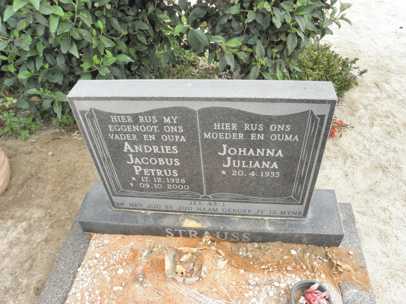 STRAUSS Andries Jacobus Petrus 1928-2000 & Johanna Juliana 1933-