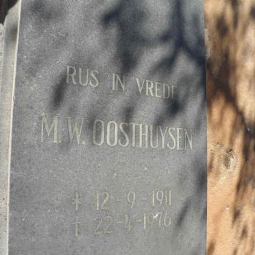 OOSTHUYSEN M.W. 1911-1976
