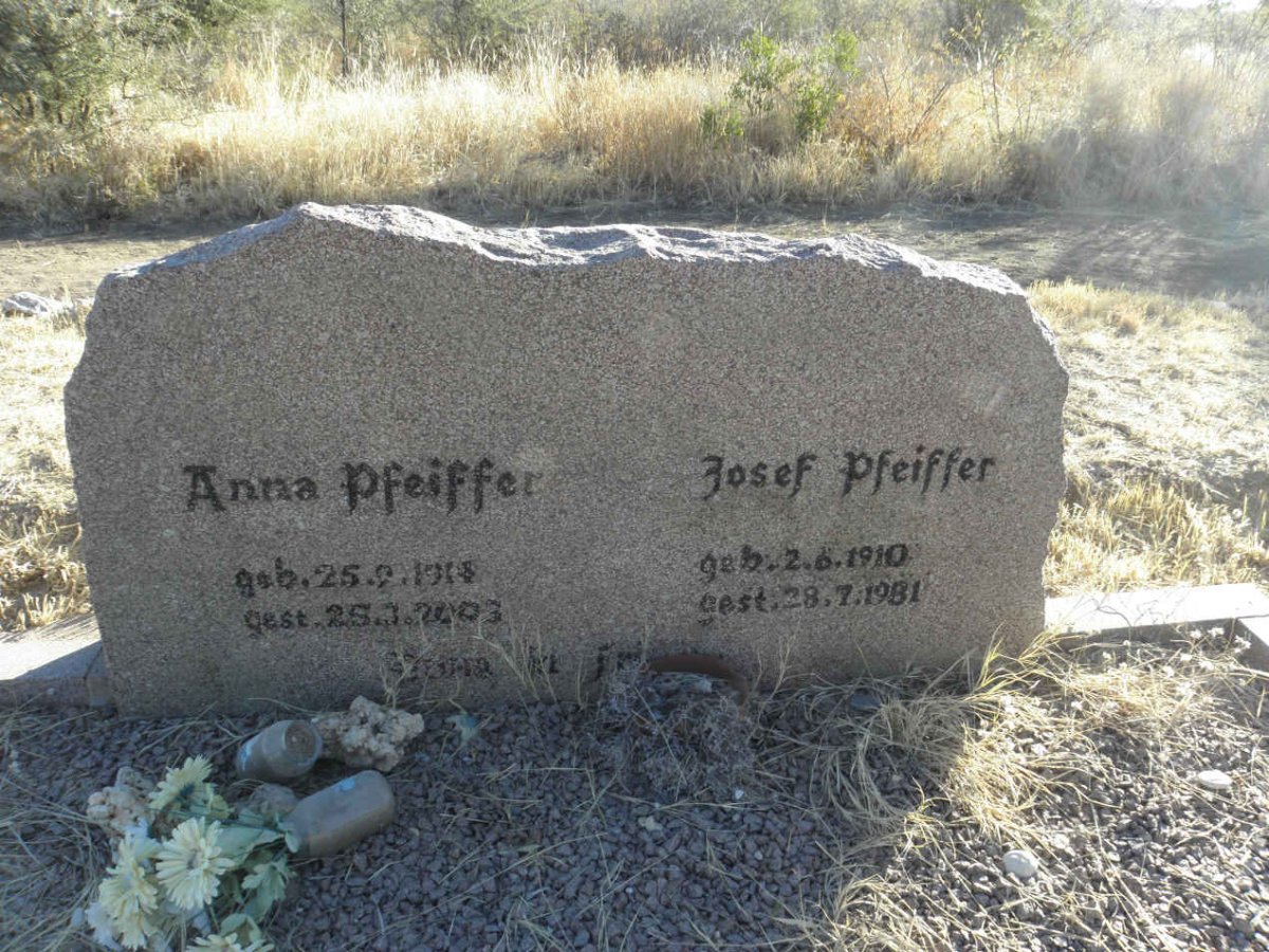 PFEIFFER Josef 1910-1981 & Anna 1914-2003