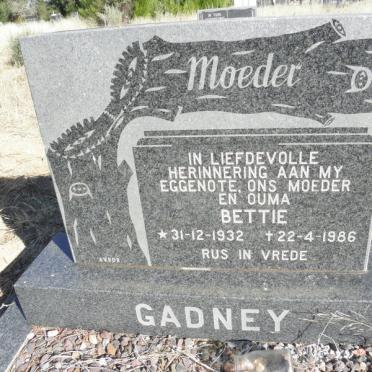 GADNEY Bettie 1932-1986