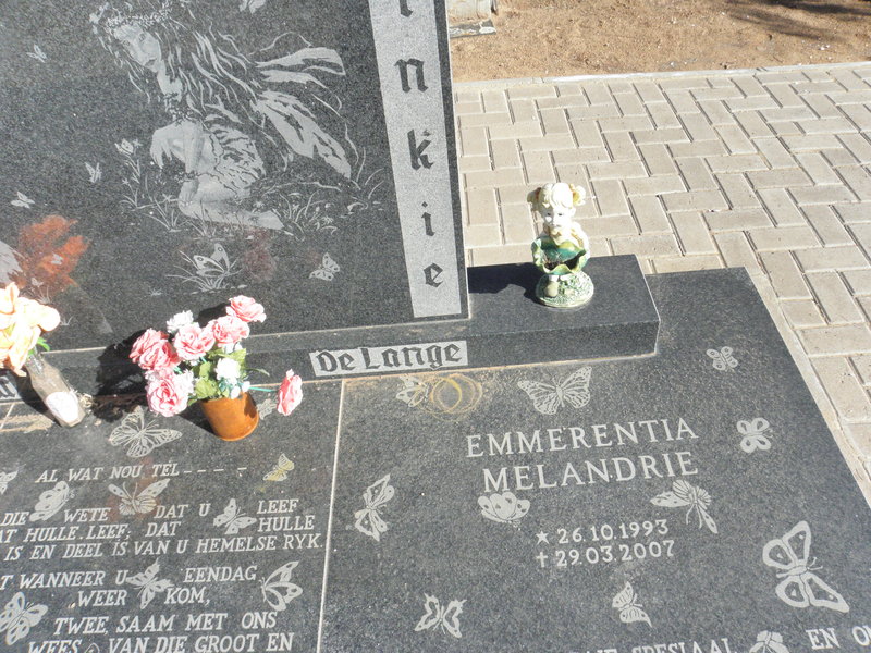 LANGE Emmerentia Melandrie, de 1993-2007