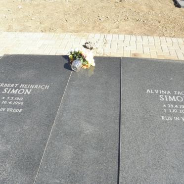 SIMON Herbert Heinrich 1912-1996 &amp; Alvina Jacoba 1921-2001