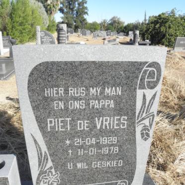 VRIES Piet, de 1929-1978