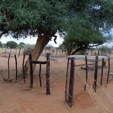 Namibia, OMAHEKE region, Gobabis, Sandfontein no. 468, farm cemetery