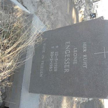 ENGESSER Leonie 1929-1983