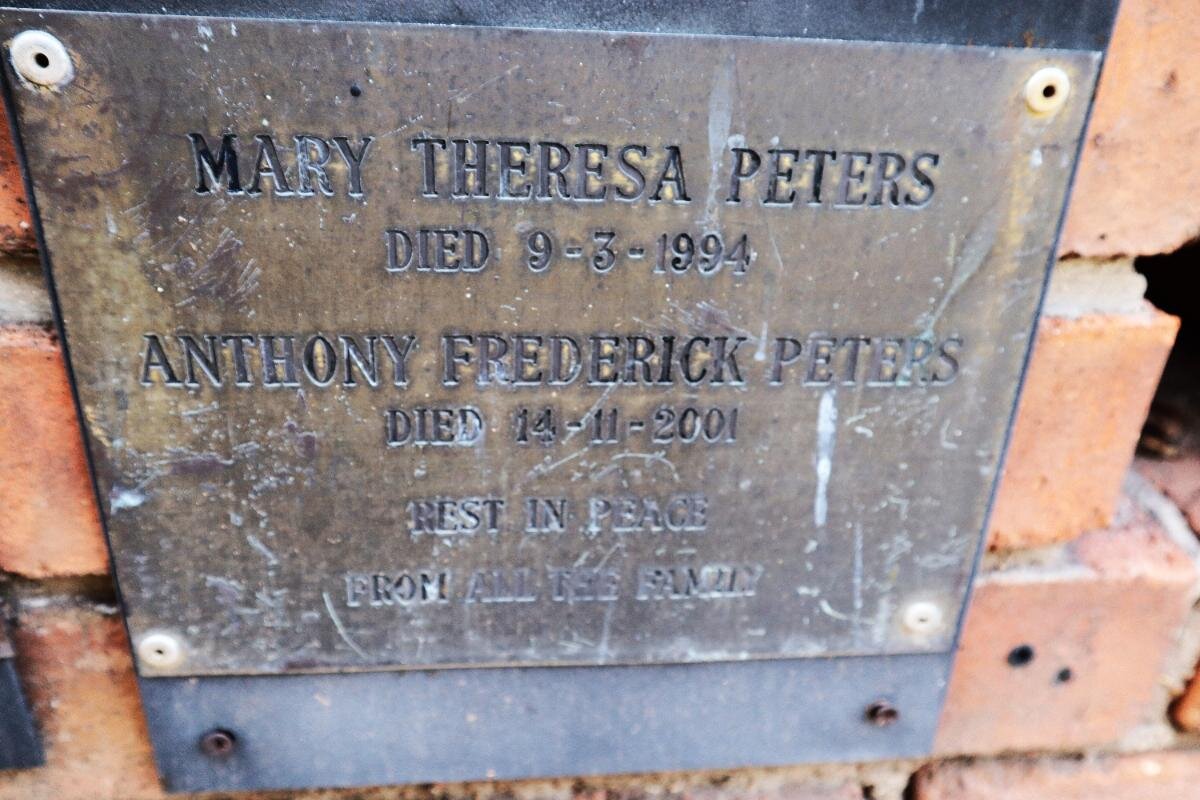 PETERS Anthony Frederick -2001 & Mary Theresa -1994