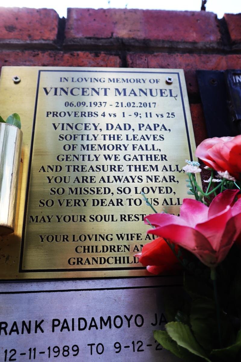 MANUEL Vincent 1937-2017