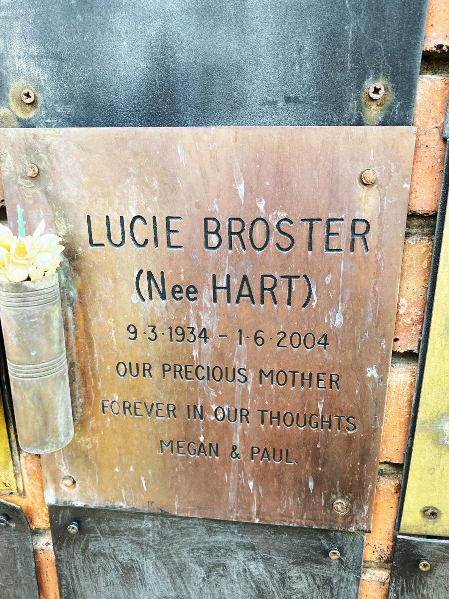 BROSTER Lucie nee HART 1934-2004