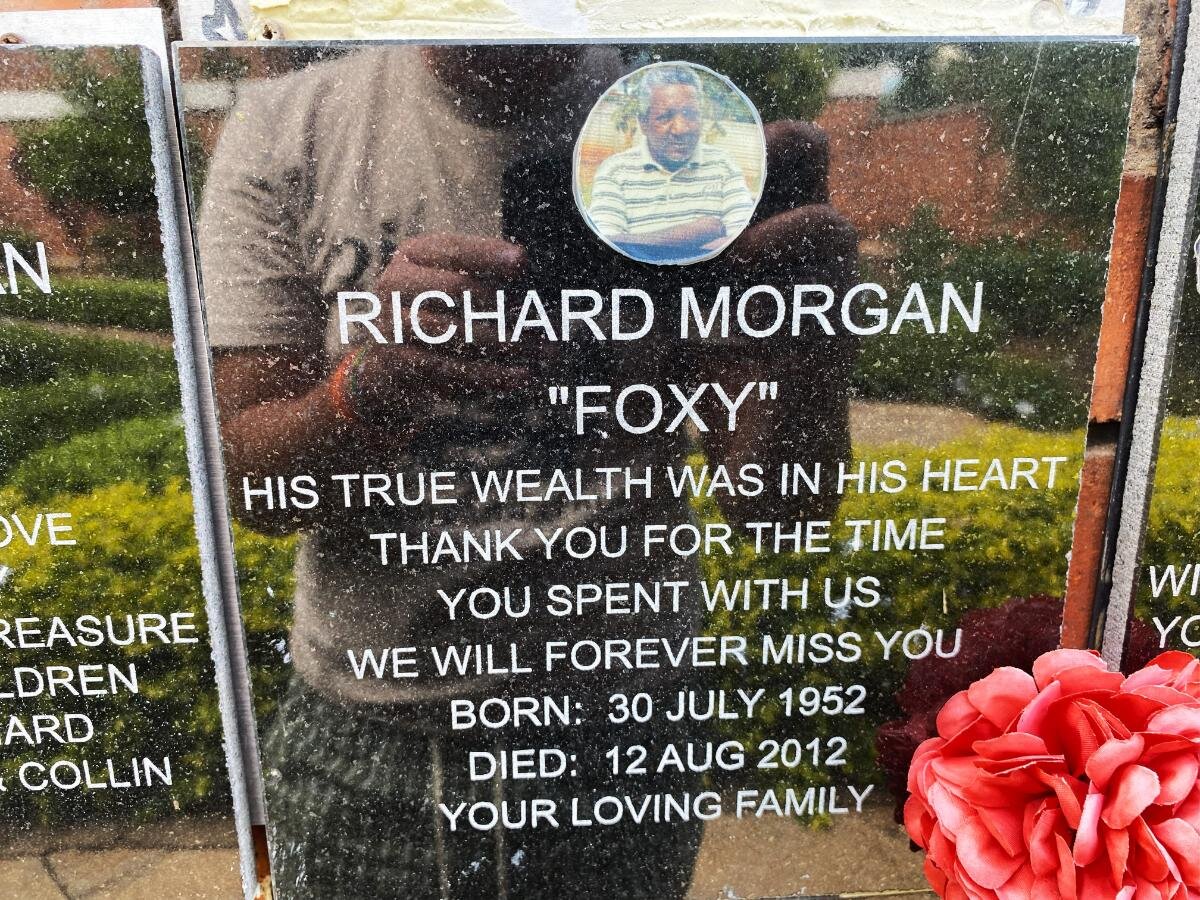 MORGAN Richard 1952-2012