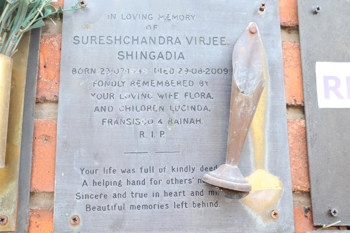 SHINGADIA Sureshchandra Virjee 1949-2009