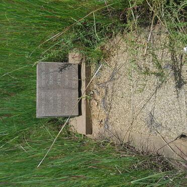 McKENZIE Duncan -1981 &amp; Lilian -1978