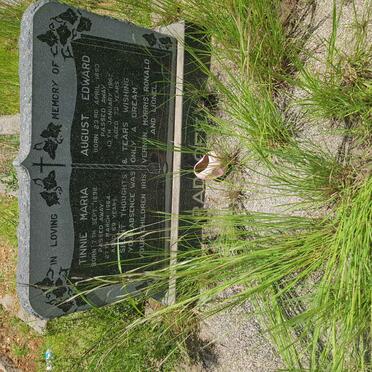 RADLOFF August Edward 1893-1967 &amp; Tinnie Maria 1898-1964